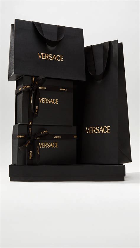 versace gift with purchase.